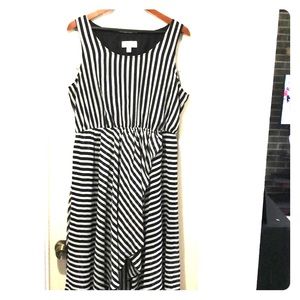 Elle Size 14 geometry long dress with leg cut